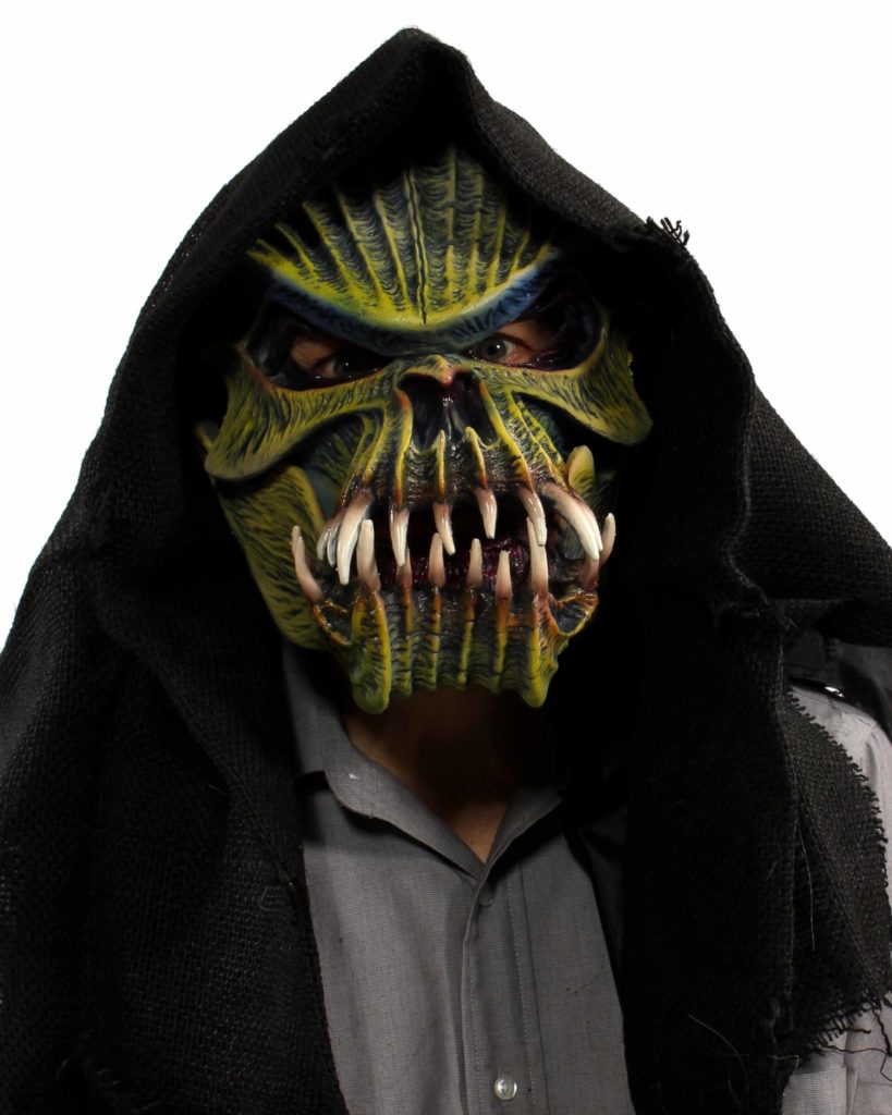 Reptilian Warlord Monster Latex Face Mask | Costumes 4 Less N1043