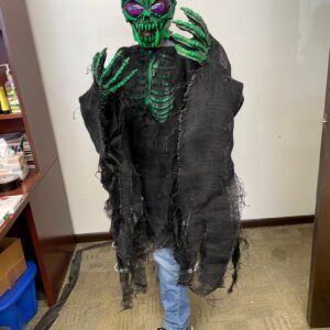 UVDOWNTOEARTHCOSTUME 0fa81917 f35a 472d ae9f f145606445b0